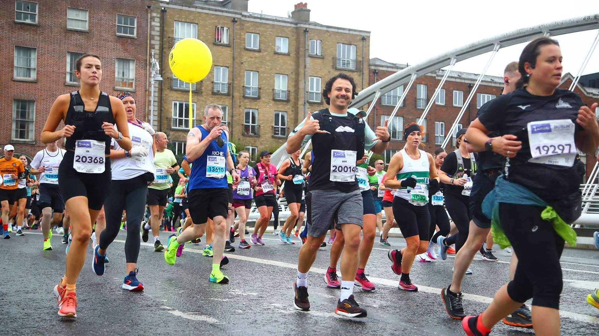 Photo of marathon runners going through a Dublin street.